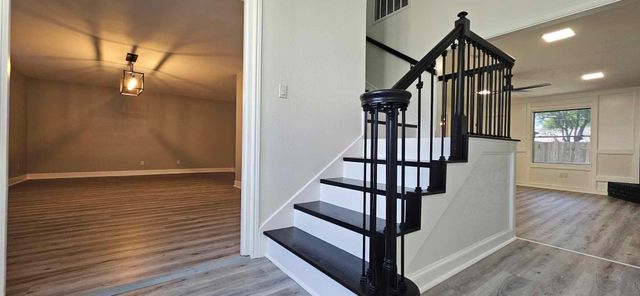 47 W Dansby Drive, Galveston, TX 77551