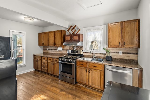 1369 York Street, Des Moines, IA 50316