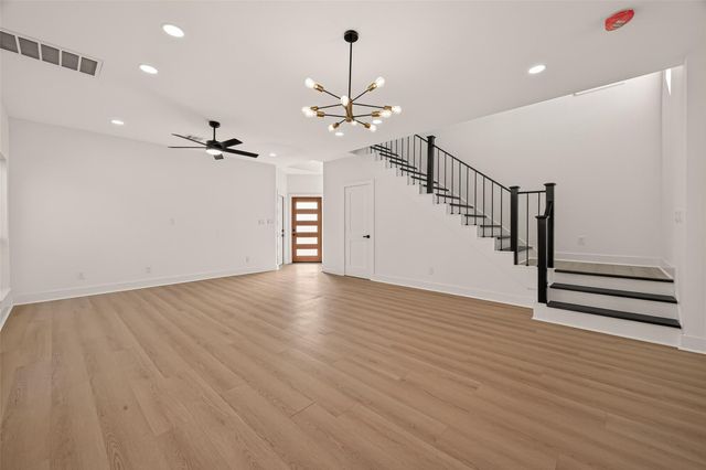 6719 Knox Street, Houston, TX 77091