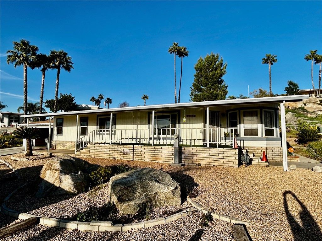 1536 S state Street 216, Hemet, CA 92543