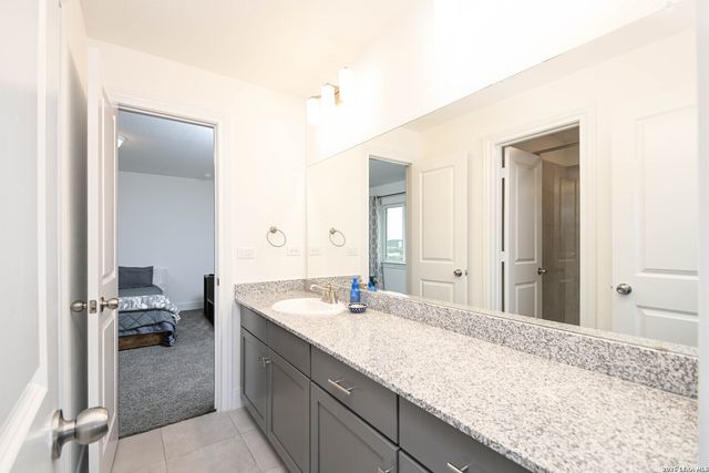 25302 Donahue Dr, San Antonio, TX 78255