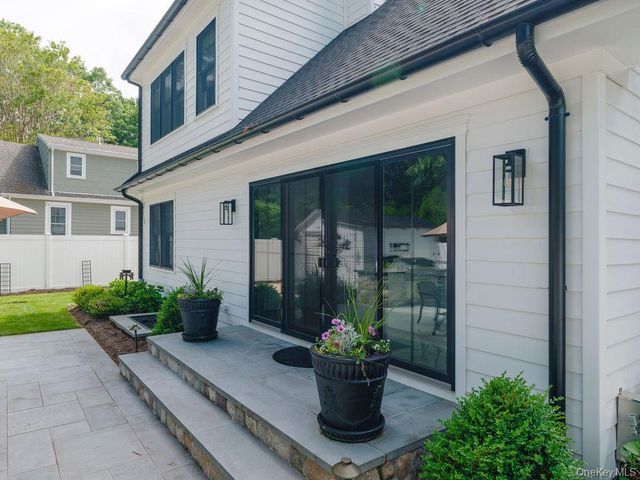 4525 S Harbor Road, Southold, NY 11971