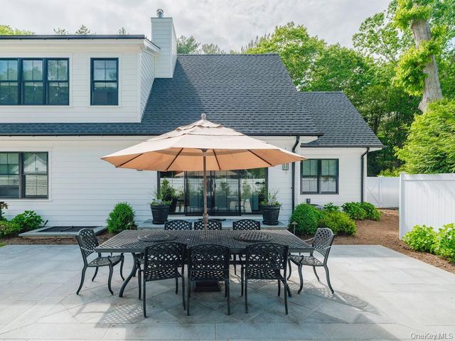 4525 S Harbor Road, Southold, NY 11971