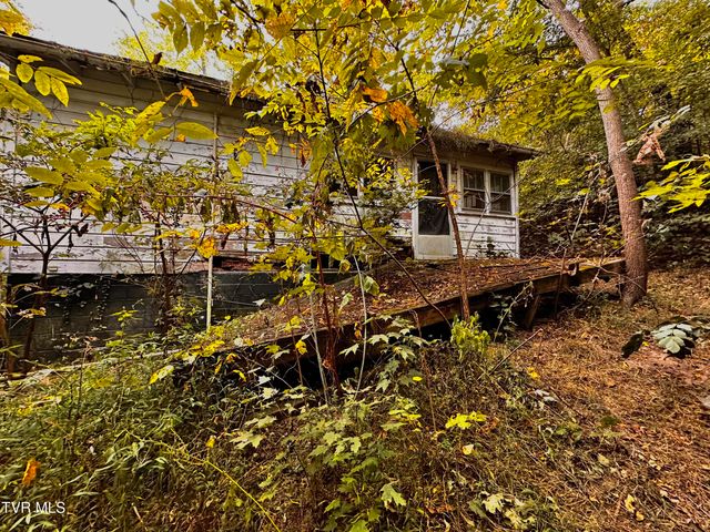 938 Old Newport Highway, Greeneville, TN 37743