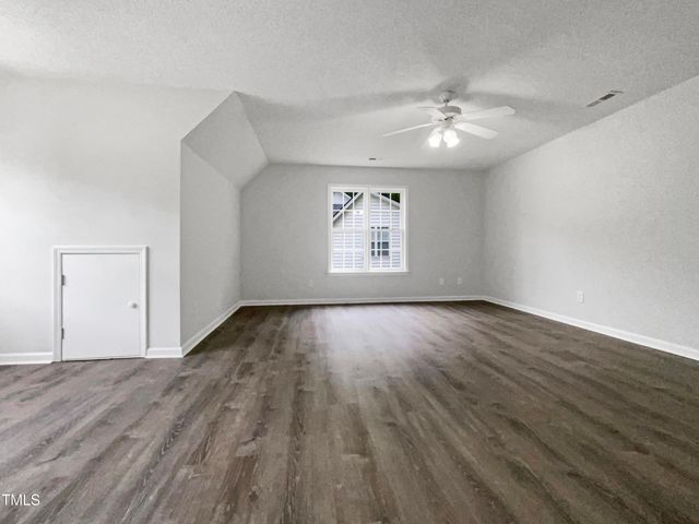 517 Hidden Cellars Drive, Holly Springs, NC 27540