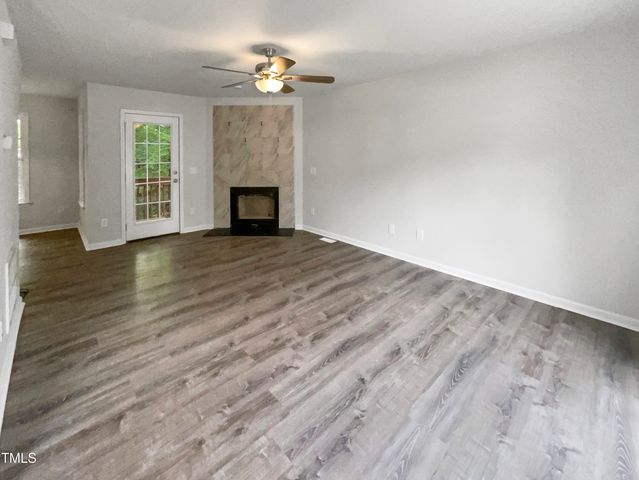 517 Hidden Cellars Drive, Holly Springs, NC 27540