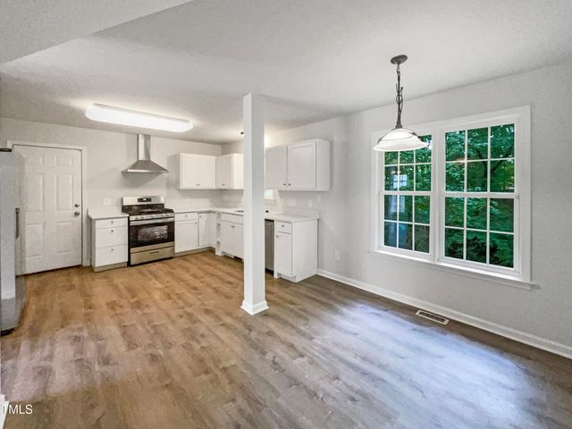 517 Hidden Cellars Drive, Holly Springs, NC 27540