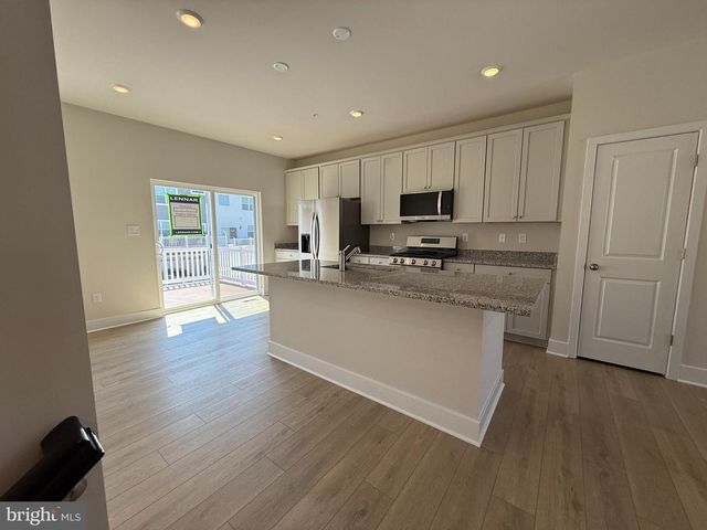 7815 BARRENSDALE RD, Windsor Mill, MD 21244