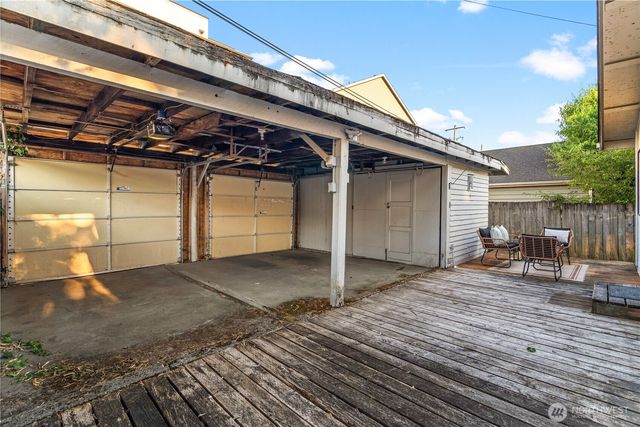 631 N Steele Street, Tacoma, WA 98406