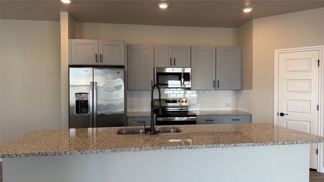 805 Vine Street 120, Argyle, TX 76226