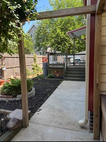 13 Moulton St, Lynn, MA 01905