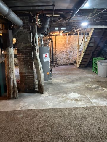 13 Moulton St, Lynn, MA 01905