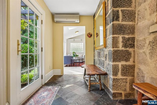 136 Summit Avenue, Montclair, NJ 07043