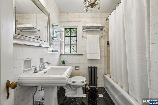 136 Summit Avenue, Montclair, NJ 07043