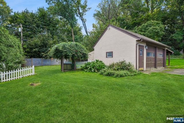 136 Summit Avenue, Montclair, NJ 07043