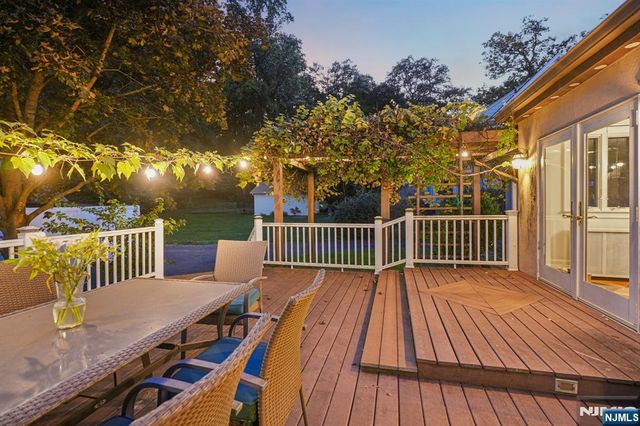 136 Summit Avenue, Montclair, NJ 07043