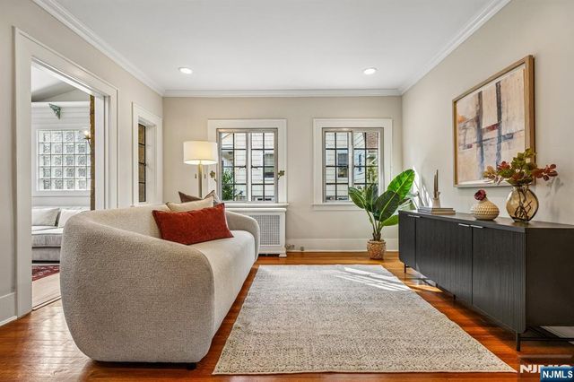 136 Summit Avenue, Montclair, NJ 07043