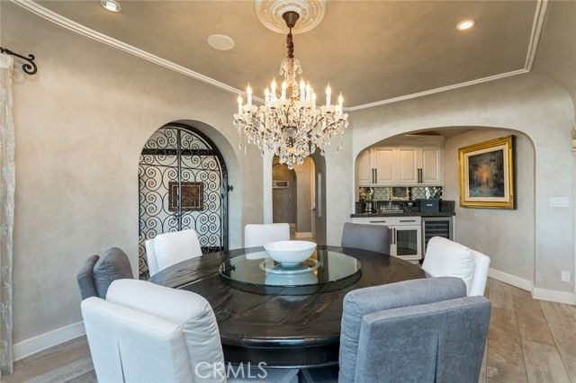 330 Kempton Road, Glendale, CA 91202