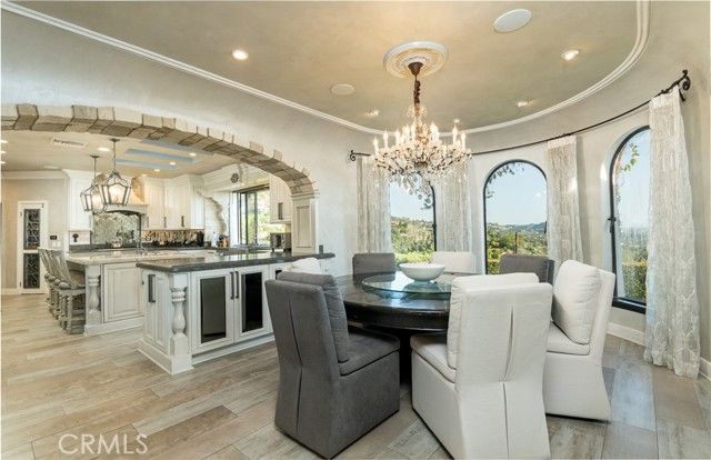 330 Kempton Road, Glendale, CA 91202