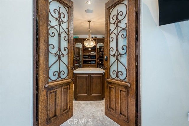 330 Kempton Road, Glendale, CA 91202