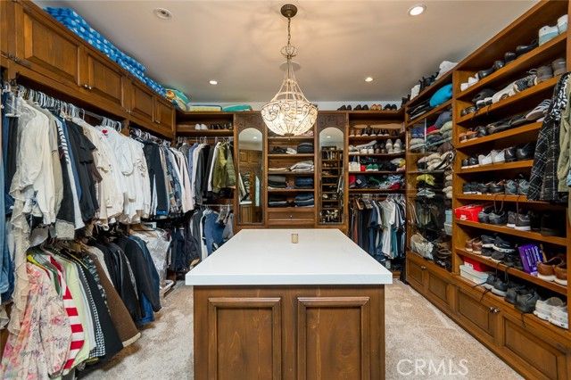 330 Kempton Road, Glendale, CA 91202