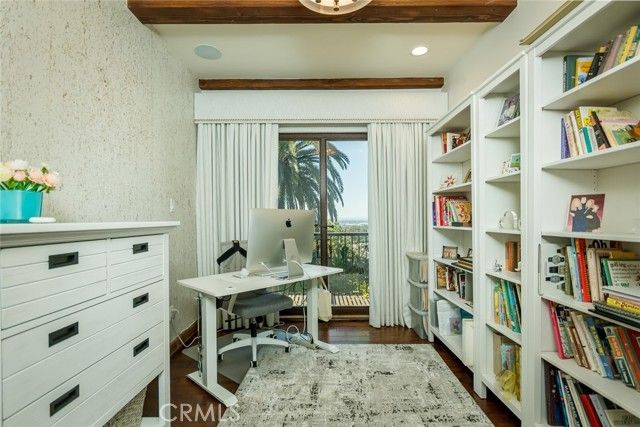 330 Kempton Road, Glendale, CA 91202