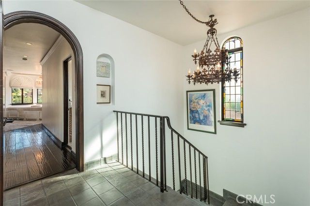 330 Kempton Road, Glendale, CA 91202