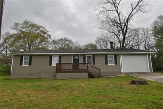 335 Poplar Ave., Social Circle, GA 30025