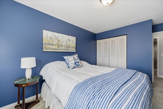 1311 S Finley Road 203, Lombard, IL 60148