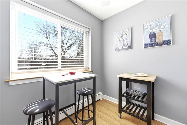 1311 S Finley Road 203, Lombard, IL 60148