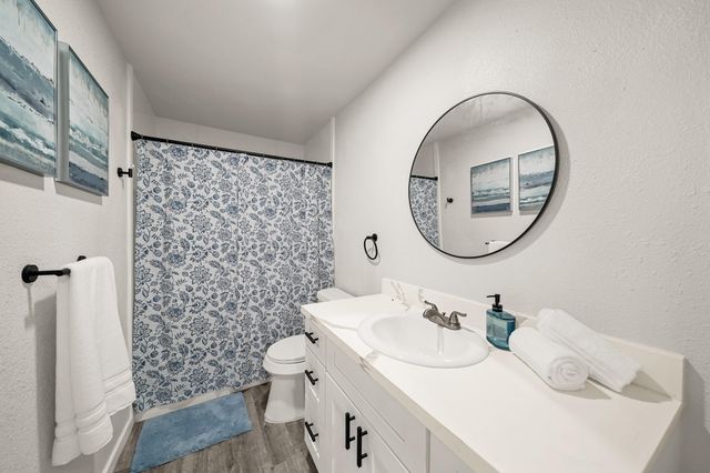 3214 Brea Crest Street B, Houston, TX 77093