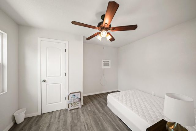 3214 Brea Crest Street B, Houston, TX 77093