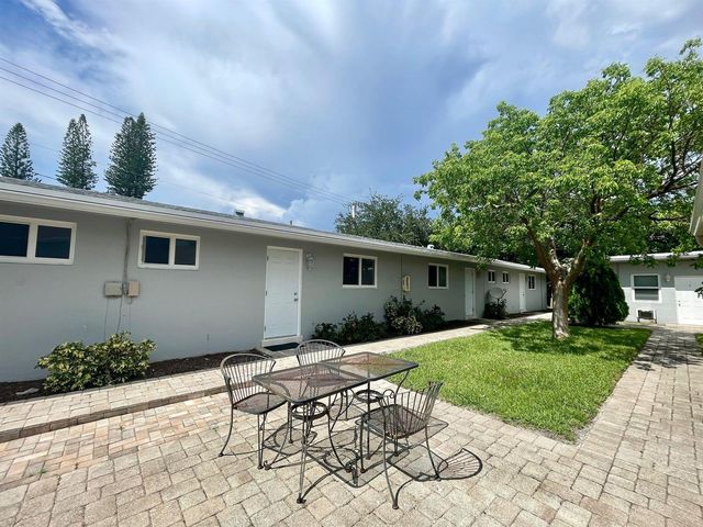 1704 NE 9th Street, Fort Lauderdale, FL 33304