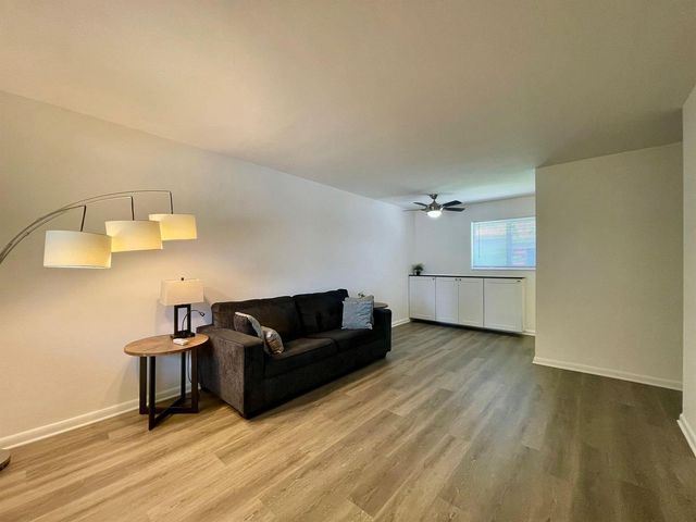 1704 NE 9th Street, Fort Lauderdale, FL 33304