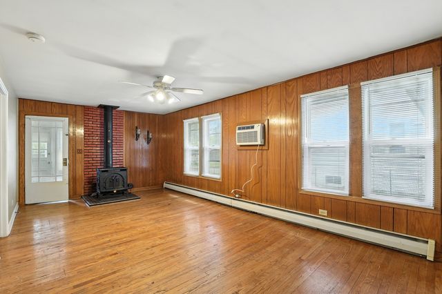 2804 Elim Avenue, Zion, IL 60099