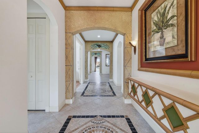 120 NW Willow Grove Avenue, Port St. Lucie, FL 34986