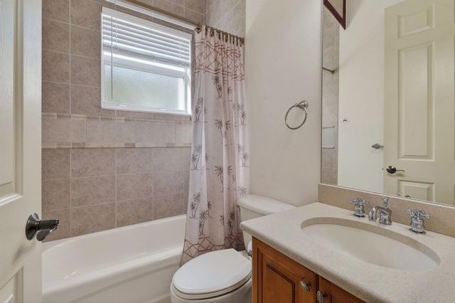 120 NW Willow Grove Avenue, Port St. Lucie, FL 34986