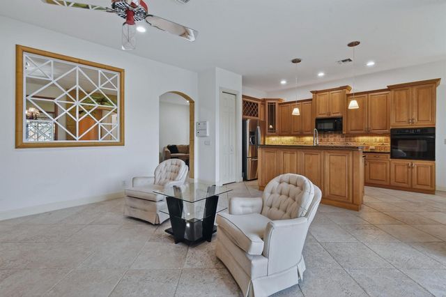 120 NW Willow Grove Avenue, Port St. Lucie, FL 34986