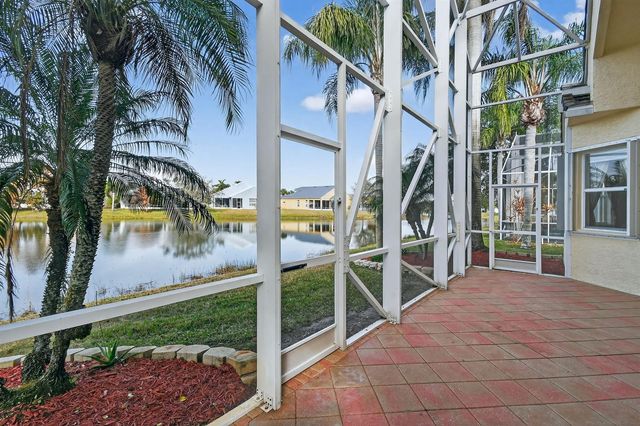 120 NW Willow Grove Avenue, Port St. Lucie, FL 34986