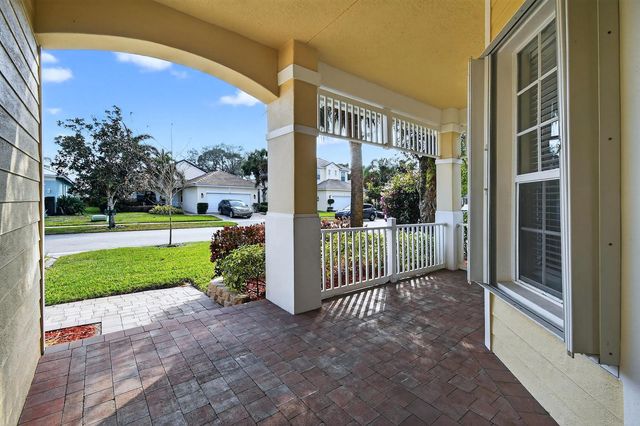 120 NW Willow Grove Avenue, Port St. Lucie, FL 34986