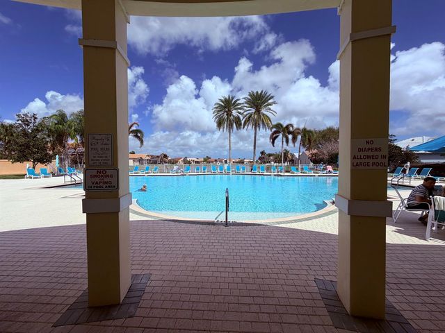 120 NW Willow Grove Avenue, Port St. Lucie, FL 34986