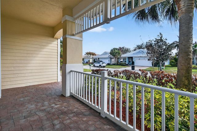 120 NW Willow Grove Avenue, Port St. Lucie, FL 34986