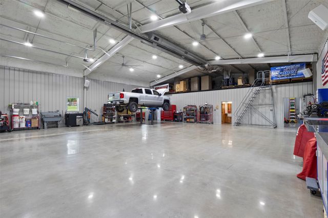 10078 Farmington Road, Van Alstyne, TX 75495