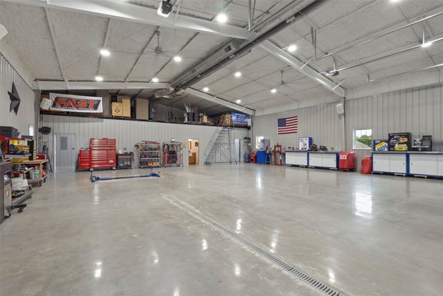 10078 Farmington Road, Van Alstyne, TX 75495