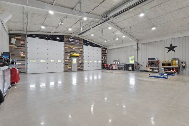 10078 Farmington Road, Van Alstyne, TX 75495