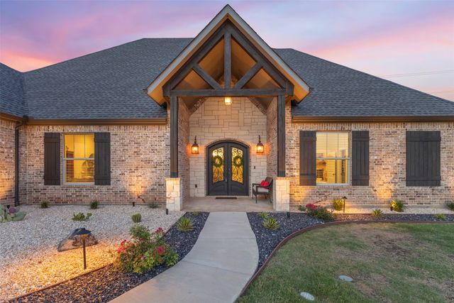 10078 Farmington Road, Van Alstyne, TX 75495