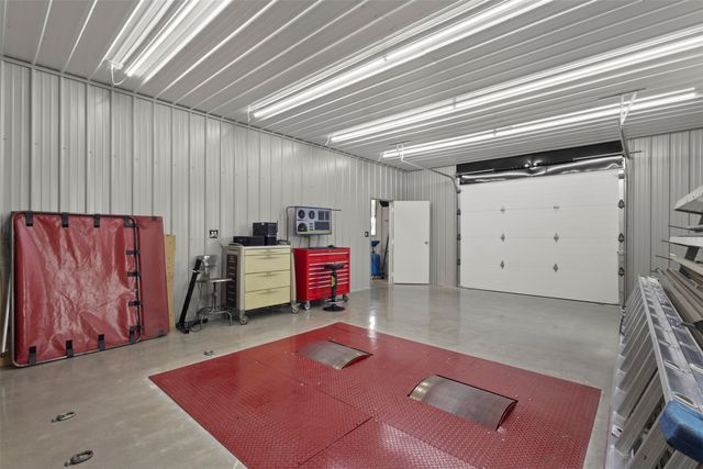 10078 Farmington Road, Van Alstyne, TX 75495