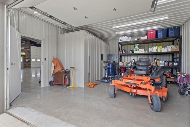 10078 Farmington Road, Van Alstyne, TX 75495