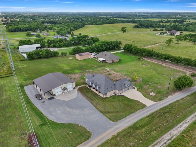 10078 Farmington Road, Van Alstyne, TX 75495