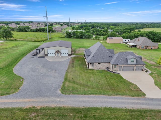 10078 Farmington Road, Van Alstyne, TX 75495